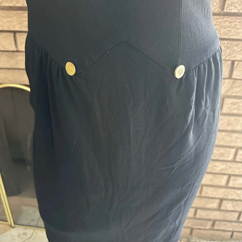 CHANEL Vintage Black Sleeveless Peter Pan Collar Mini Dress with Gold Buttons - Picture 4 of 13